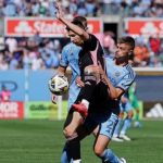 44.738 CĐV xem trận đấu của Messi