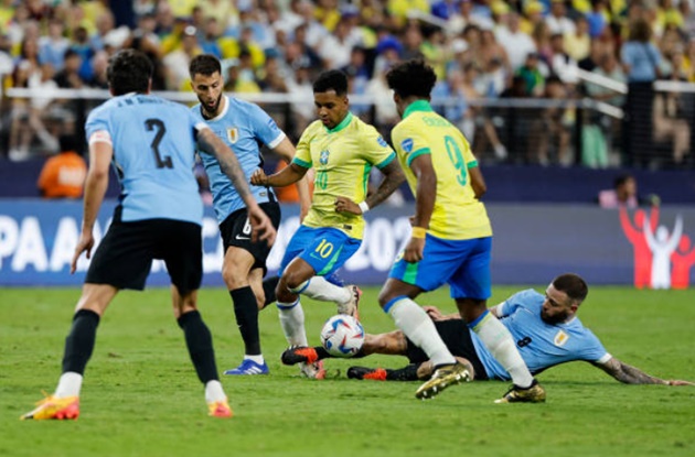 Brazil bại trận, Darwin Nunez nhanh chóng có hành động với Alisson Becker