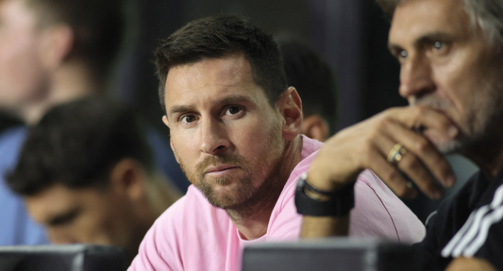 Busquets thất vọng vì chấn thương của Messi