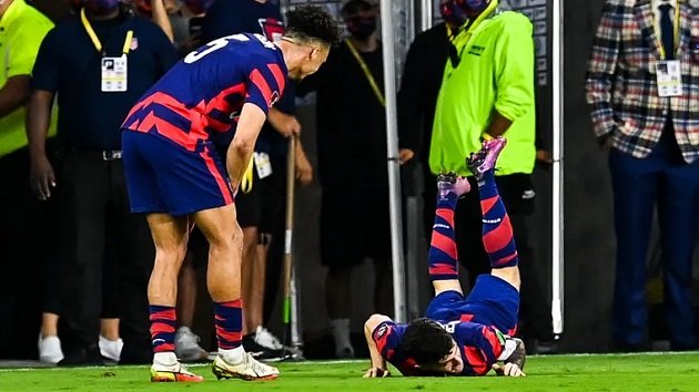 Câu chuyện cảm động sau pha ăn mừng kỳ lạ của Pulisic