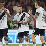 Coutinho kiến tạo kịp thời, Vasco quả cảm cầm hòa Flamengo