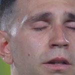 Emiliano Martinez bật khóc trong trận giao hữu