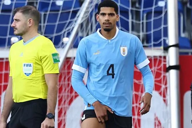 FIFA bồi thường cho Barca