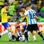 Huyền thoại Brazil cảnh cáo Messi
