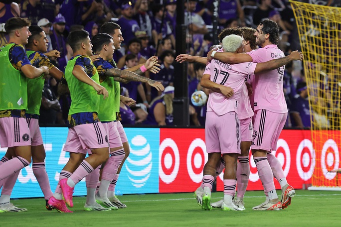 Không đăng ký bộ 3 cựu sao Barcelona, Inter Miami giành 1 điểm