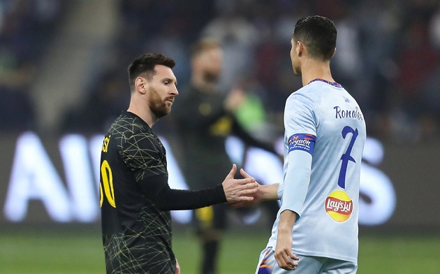 Messi đạt mốc 850 bàn nhanh hơn Ronaldo