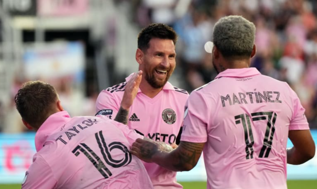 Messi khiến đồng đội ‘chảy nước miếng’