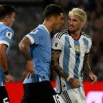 Messi “nắn gân” sao PSG sau trận thua trước Uruguay