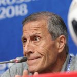 Người thầy của cả sự nghiệp bị sa thải, Luis Suarez chia tay cảm động