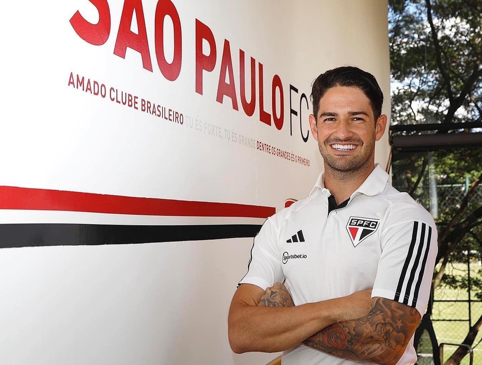 Pato hết cảnh thất nghiệp