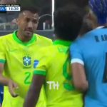 Rodrygo bị triệt hạ; Raphinha ‘xử’ luôn Araujo trả thù cho Endrick