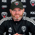 Rooney từ chối nhiều CLB Anh để đến Mỹ