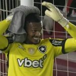 Sai lầm của thủ môn khiến Botafogo lâm nguy ở Copa Libertadores