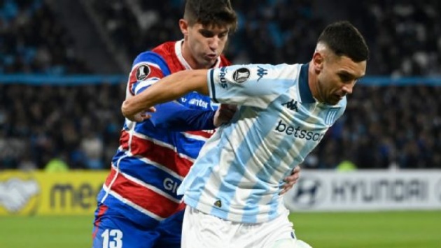 Siêu phẩm giúp Racing đứng đầu bảng ở Copa Libertadores