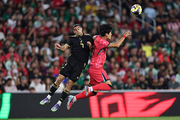 Siêu phẩm phút 90+4 giúp Mexico cầm hòa Hàn Quốc kịch tính