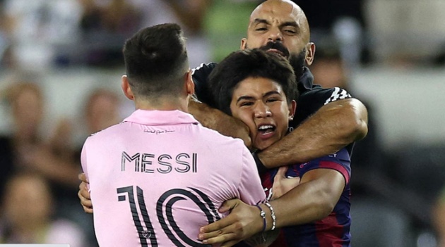 Vệ sĩ của Messi bị cấm vì hành vi không đúng mực