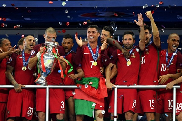 Vô địch EURO, Bồ Đào Nha sẽ đối đầu Chile