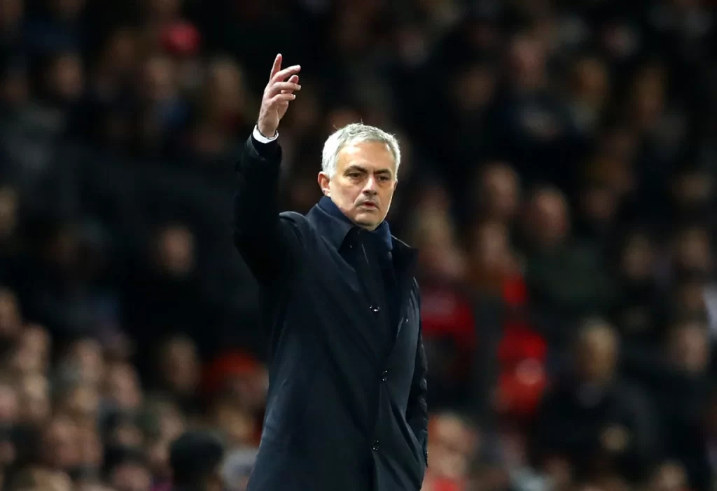 10 đội bóng mà Jose Mourinho không thể đánh bại