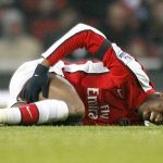 10 đôi chân pha lê mong manh nhất thế kỷ 21: 4 sao Arsenal, 64 chấn thương giày xéo