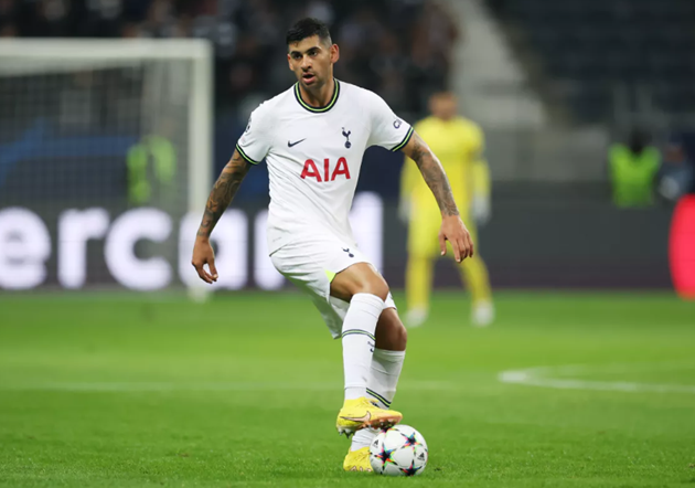 10 trung vệ đỉnh nhất thế giới: Sao Arsenal; Van Dijk châu Á