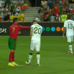 3 điều có thể bỏ lỡ trận BĐN 2-1 Ireland: Ronaldo bực tức tát đối thủ; Đẳng cấp siêu sao