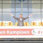 5 năm sau khi bị M.U sa thải, Van Gaal trở lại ghế HLV theo cách đặc biệt