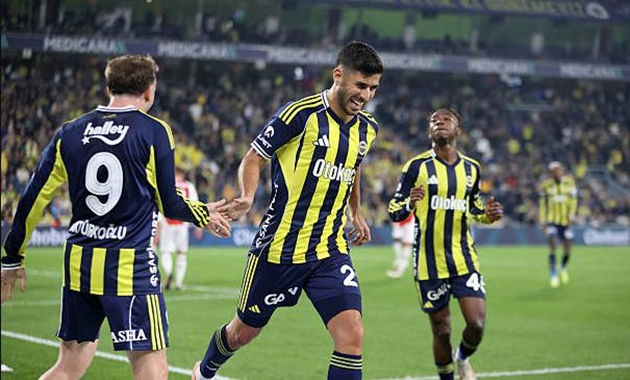 Asensio giúp Fenerbahce vượt ải Karagumruk