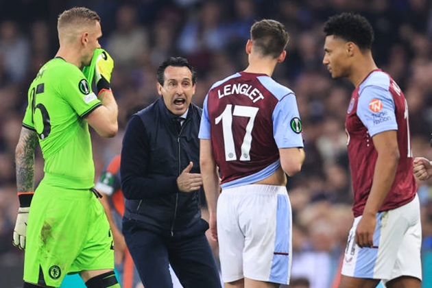 Aston Villa thua sốc, Unai Emery vẫn lạc quan