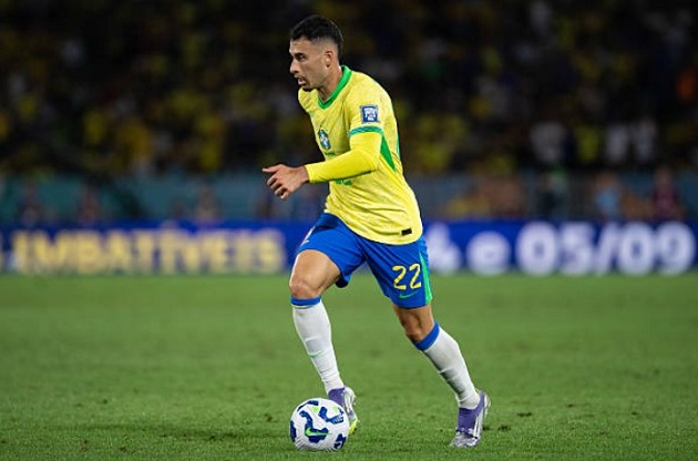Báo Brazil chỉ ra khuyết điểm của Gabriel Martinelli