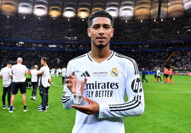 Bellingham: “Tôi sẽ làm bất cứ điều gì Ancelotti muốn”