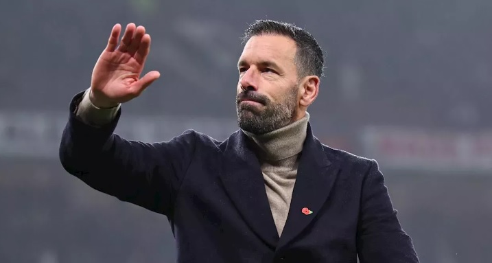 Bến đỗ tiềm năng cho Van Nistelrooy sau khi rời Man Utd