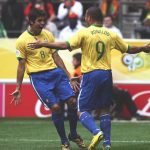 Bỏ qua Cristiano Ronaldo, Kaka chỉ ra đồng đội xuất sắc nhất