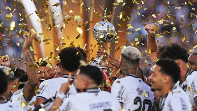 Bóng đá Brazil nối gót Ngoại hạng Anh