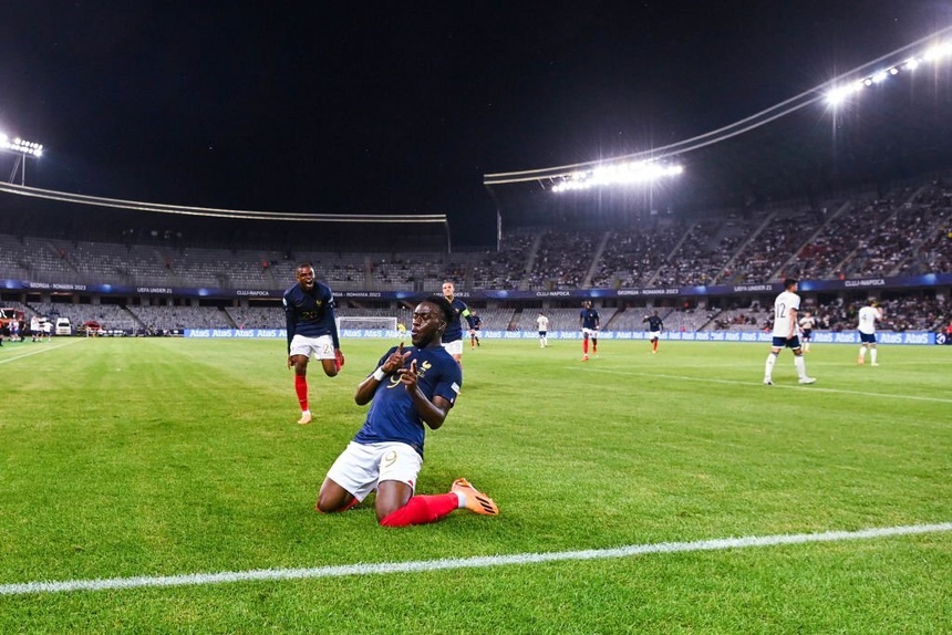 Bóng đá Italy chịu thêm nỗi đau sau trận thua Pháp