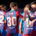 Cách các ông lớn dùng cầu thủ cây nhà lá vườn: Man City kém M.U 1 bậc