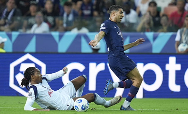 Cặp tiền vệ Tottenham ghi dấu ấn mạnh mẽ trong trận gặp PSG