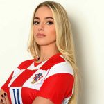 Cầu thủ đẹp nhất thế giới nêu tên đồng nghiệp nam đáng nể nhất