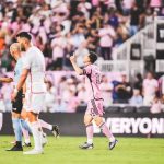 Chỉ đá 12 trận, Messi đã tạo nên lịch sử