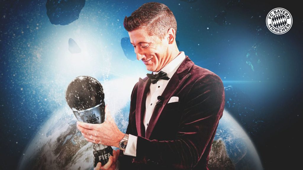 Chiến thắng của Lewandowski là lời cảnh báo cho Messi