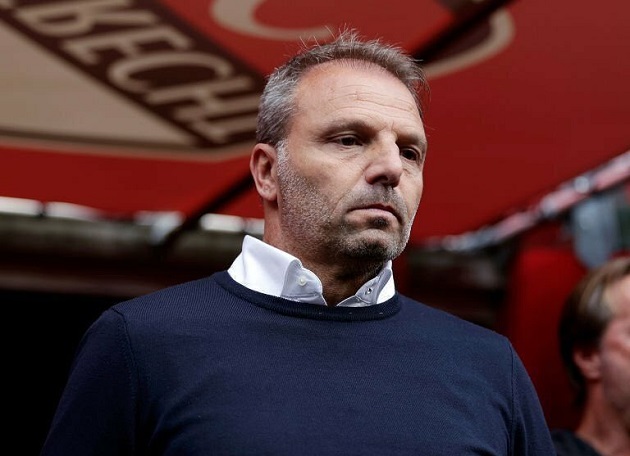 CHÍNH THỨC! Ajax sa thải HLV Maurice Steijn