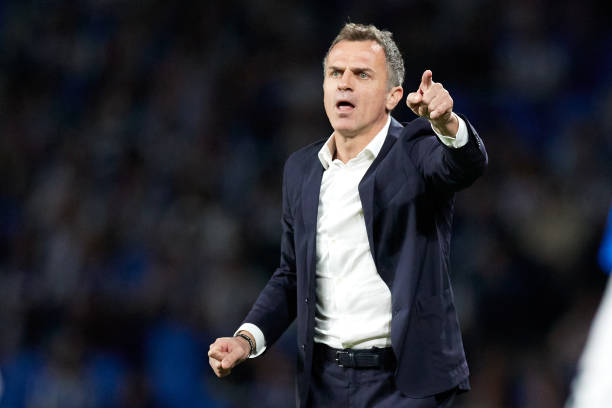 CHÍNH THỨC! Đối thủ kế tiếp của M.U chia tay HLV