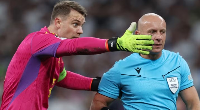 CHÍNH THỨC! IFAB phê duyệt luật chống thủ môn câu giờ