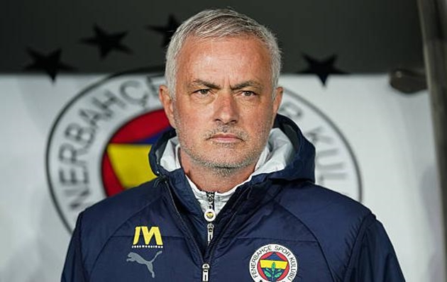 CHÍNH THỨC! Jose Mourinho bị Fenerbahce sa thải