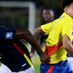 Chơi hơn người 60 phút và thua 0-1, chuyện gì đang xảy ra với Colombia?