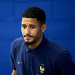 Cờ đến tay William Saliba