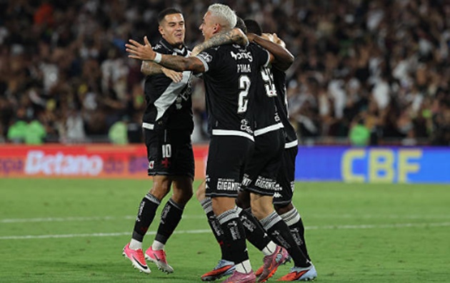 Coutinho giúp Vasco da Gama vào chung kết cúp Brazil sau loạt luân lưu kịch tính