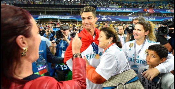 Cristiano Ronaldo: “Real Madrid là câu lạc bộ vĩ đại nhất trong lịch sử”