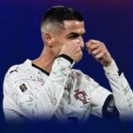 Cristiano Ronaldo rời tuyển Bồ Đào Nha sau thẻ đỏ gây tranh cãi
