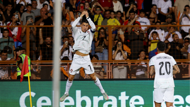 Cristiano Ronaldo tỏa sáng: Tiến gần cột mốc vĩ đại; Tham vọng 1000 bàn thắng