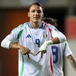 Đá hỏng phạt đền, Retegui gửi thông điệp tới tuyển Ý